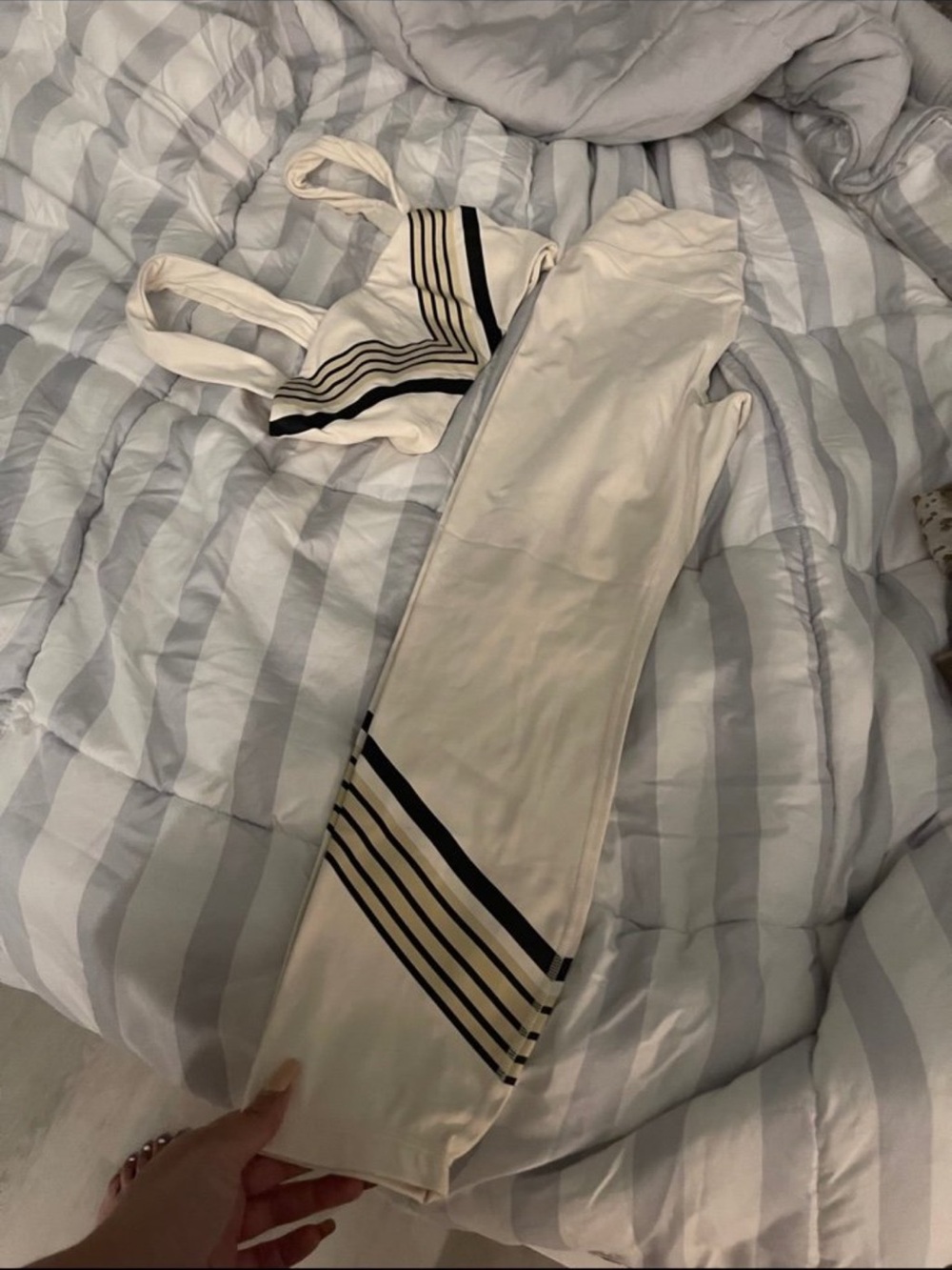 WeWoreWhat Cream Sports Bra and Leggings Set with Black Stripe Detail